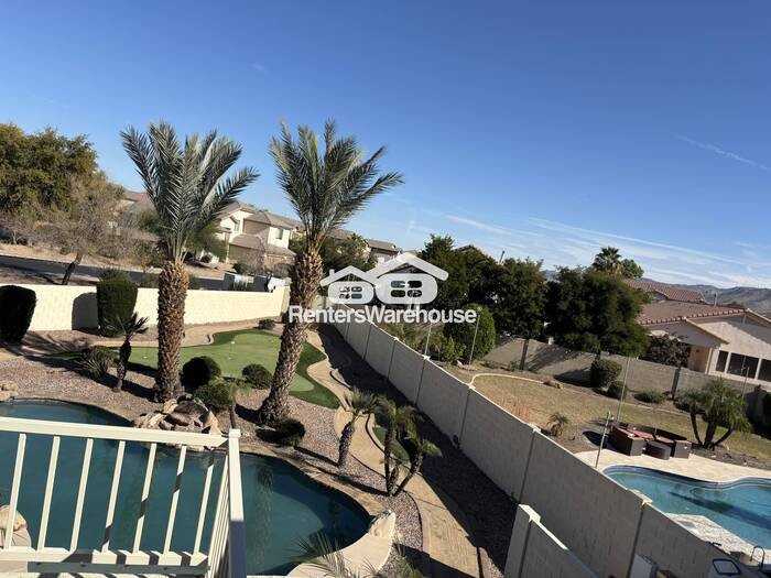 9707 S 45th Ave - Photo 2 of 50