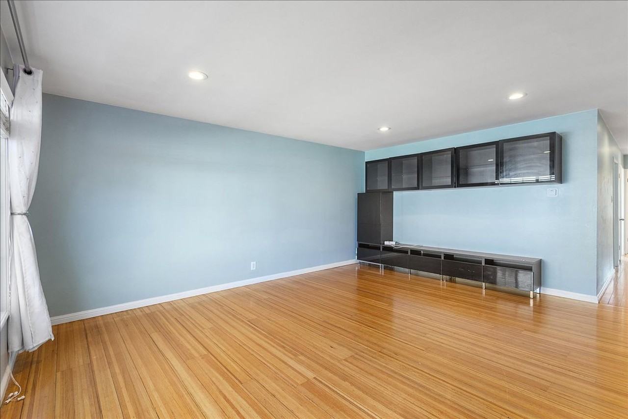 19133 Times Ave #LU - Photo 3 of 24