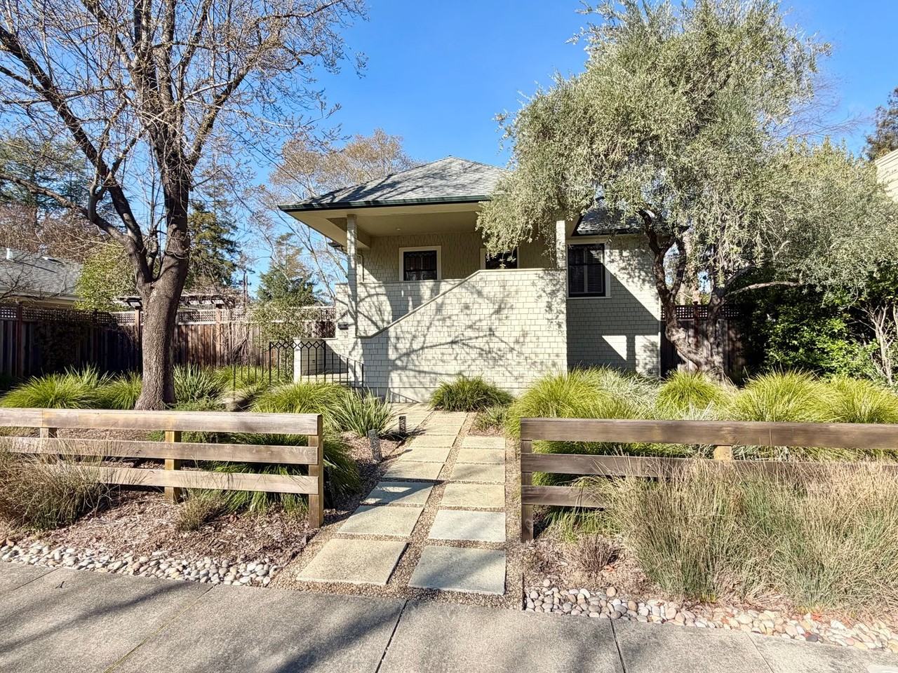 1340 Pine St - Photo 3 of 42