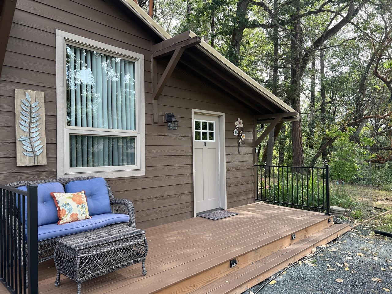 8401 Riverbanks Rd #B - Photo 2 of 35