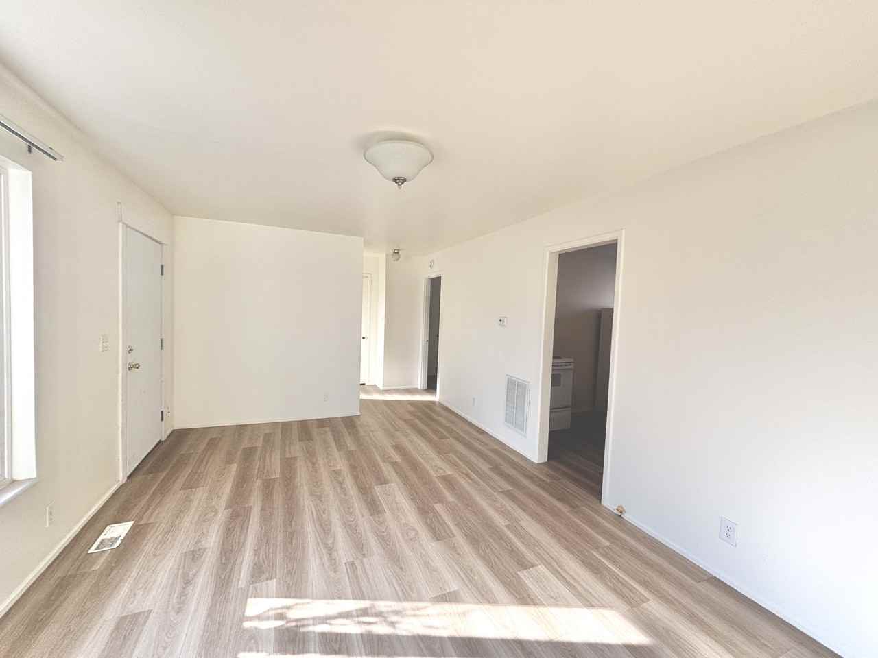 1001 S 400 E #1001 - Photo 4 of 17