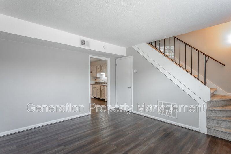 44 St Victors Ln - Photo 3 of 44