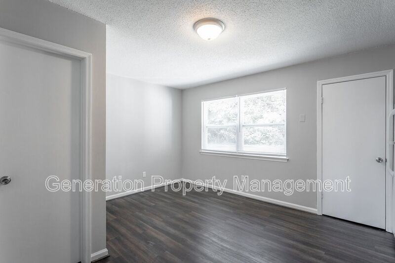 44 St Victors Ln - Photo 6 of 44