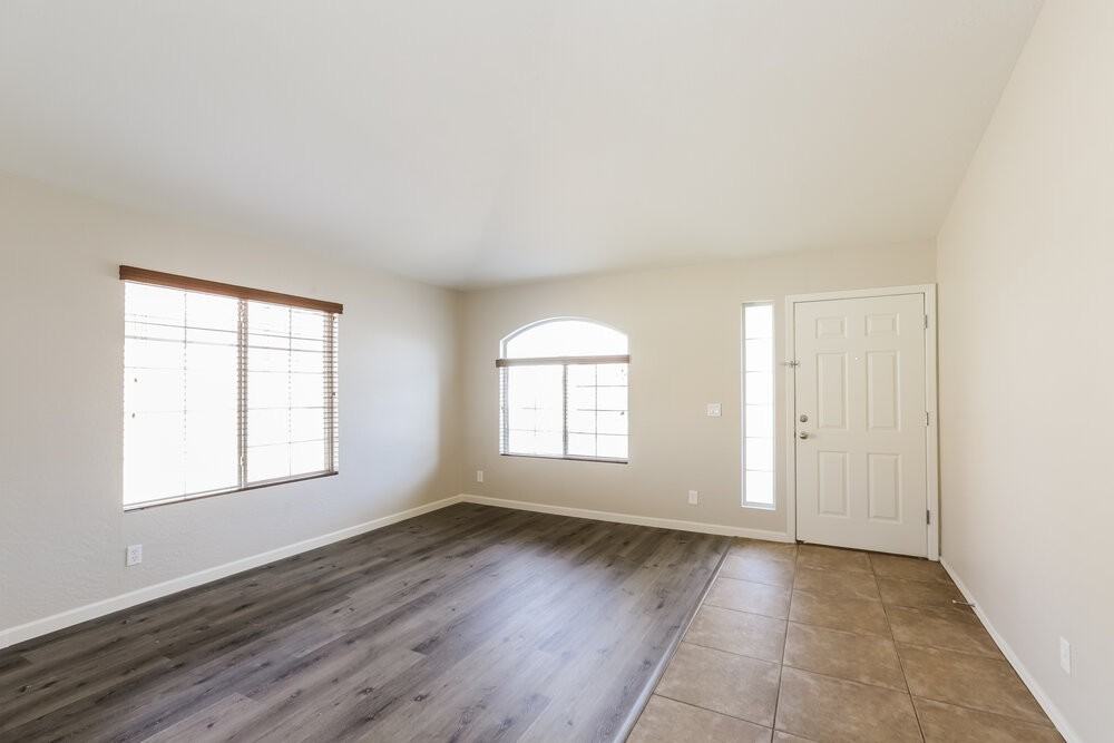 2829 W Grenadine Rd - Photo 3 of 16