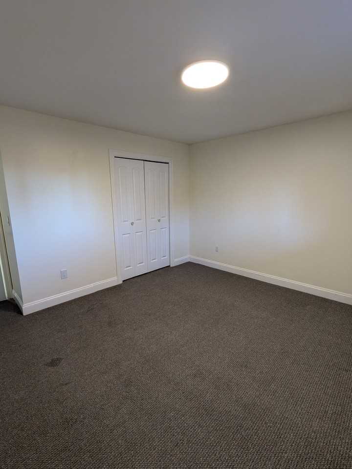 Austin Avenue - Photo 5 of 7