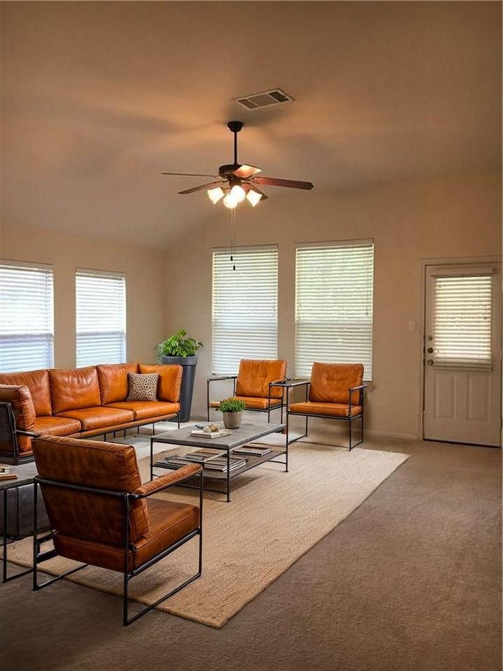 13212 Kenswick Dr - Photo 4 of 26