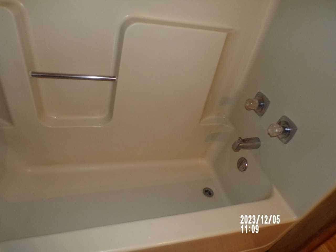 4034 Nw Ozmun Ave - Photo 5 of 6