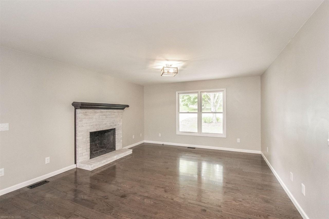 310 Cherokee Dr - Photo 5 of 26