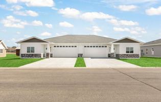 featured image of 809 9th Ave Sw #B