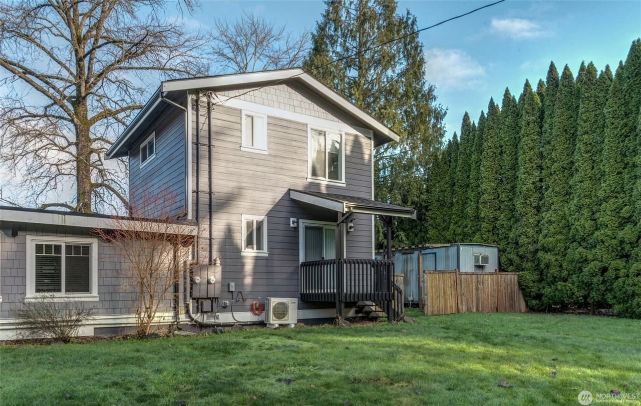 26015 166th St Se #B - Photo 3 of 50