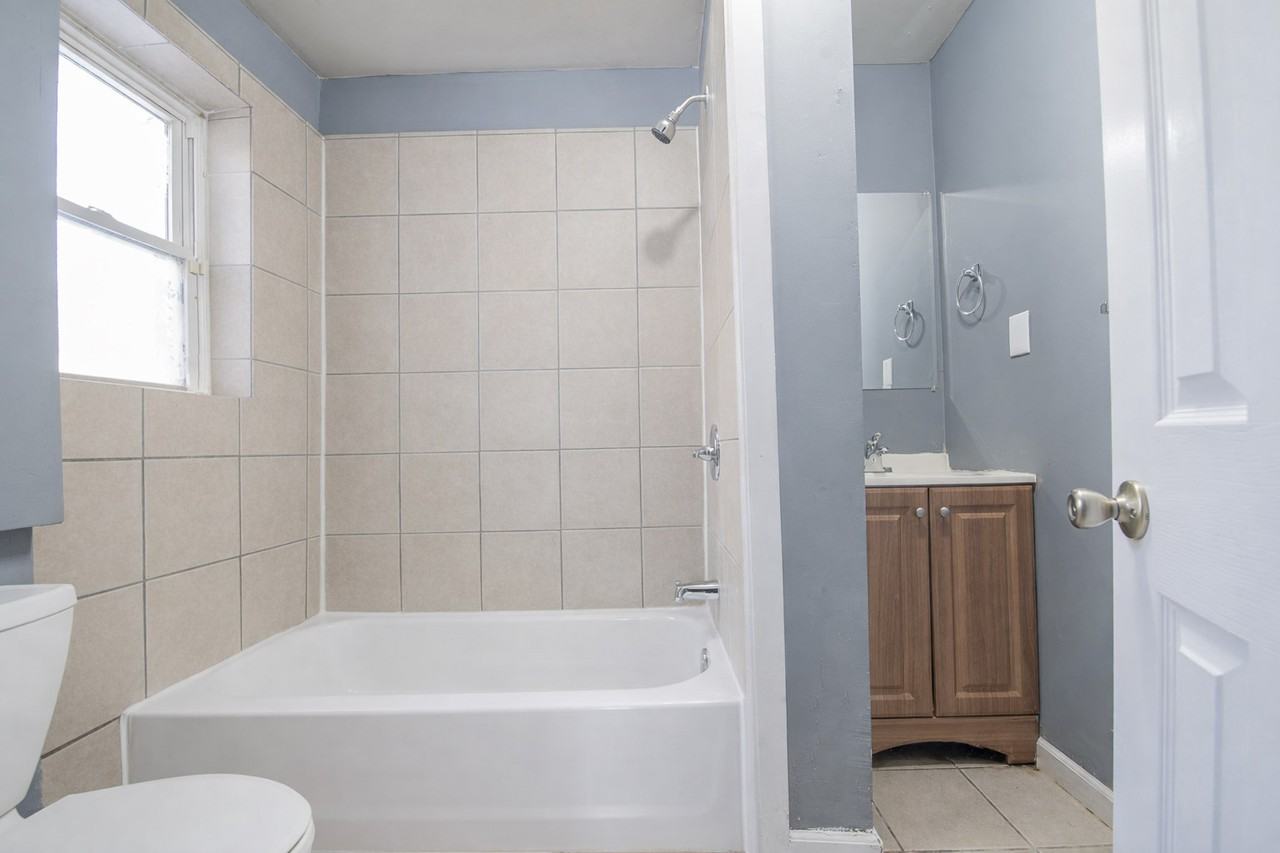 2001 Genesee St #94MARY - Photo 6 of 7