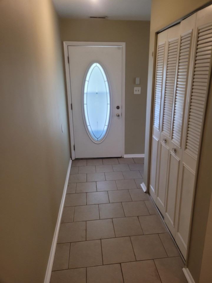 47 Holstone Ln #1 - Photo 7 of 28