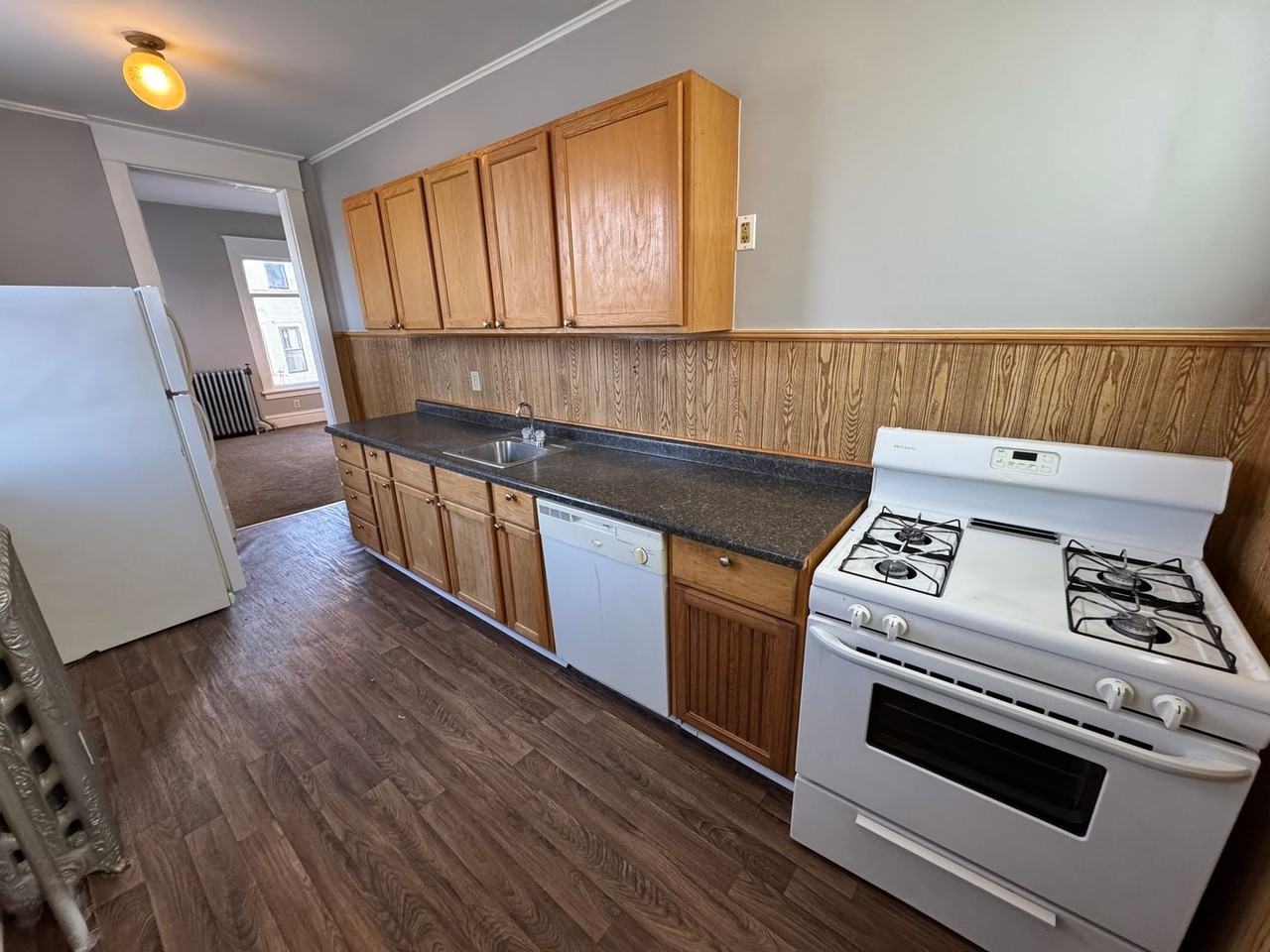 HM 914 23rd St - Photo 3 of 26