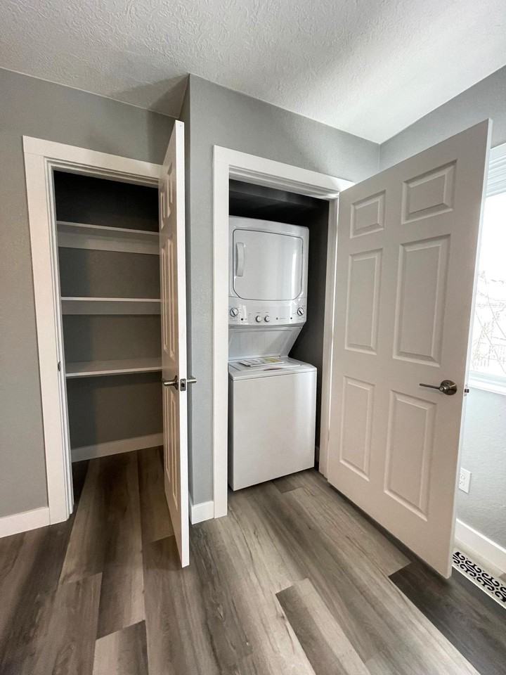 2122 10th Ave ## B4 - Photo 4 of 30