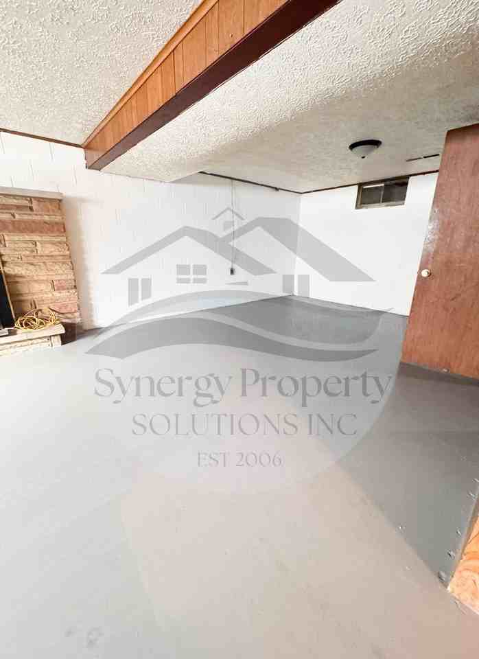 745 Carol Ln - Photo 2 of 22