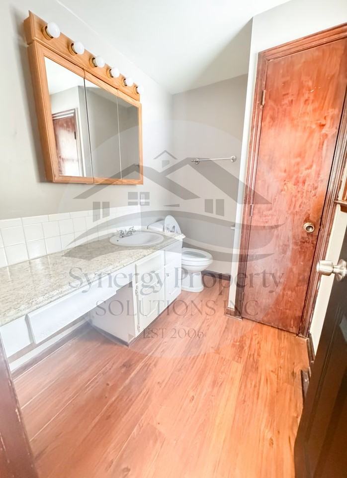 745 Carol Ln - Photo 7 of 22