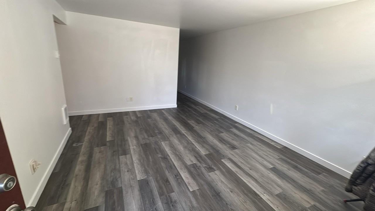 1433 Dearborn Ave #1433 - Photo 5 of 19