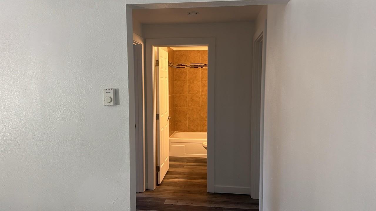 1433 Dearborn Ave #1433 - Photo 7 of 19