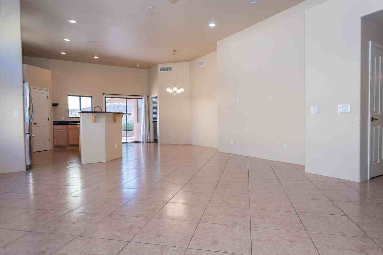 1770 Chaplain Carter Dr - Photo 4 of 36