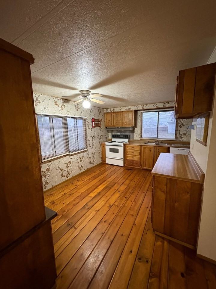 1926 Road 17.5 Nw - Photo 2 of 9