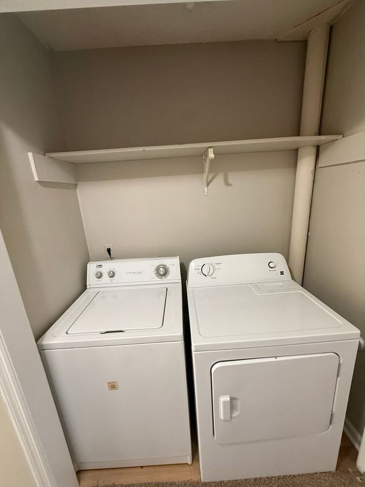 2 Woodrum Pl - Photo 7 of 13