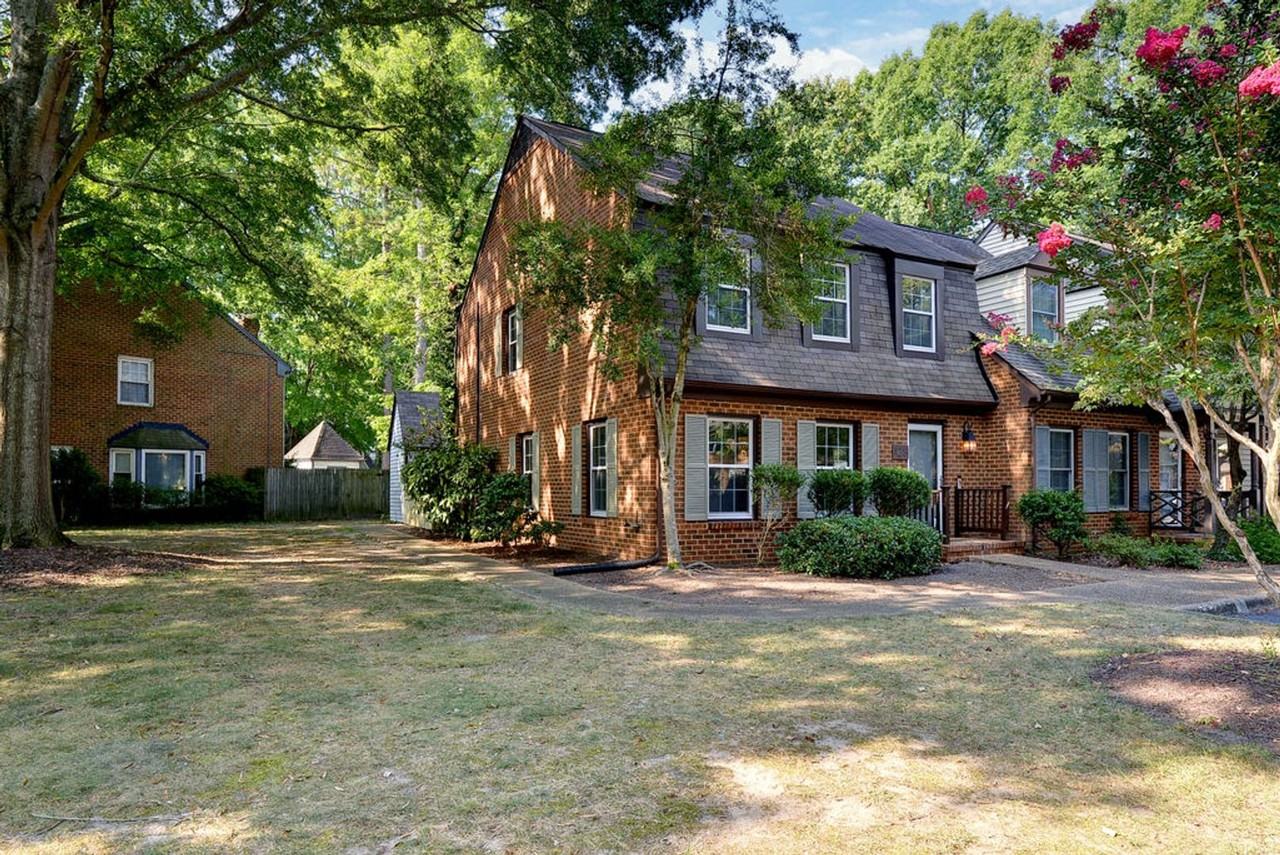 128 Sloane Pl - Photo 2 of 28