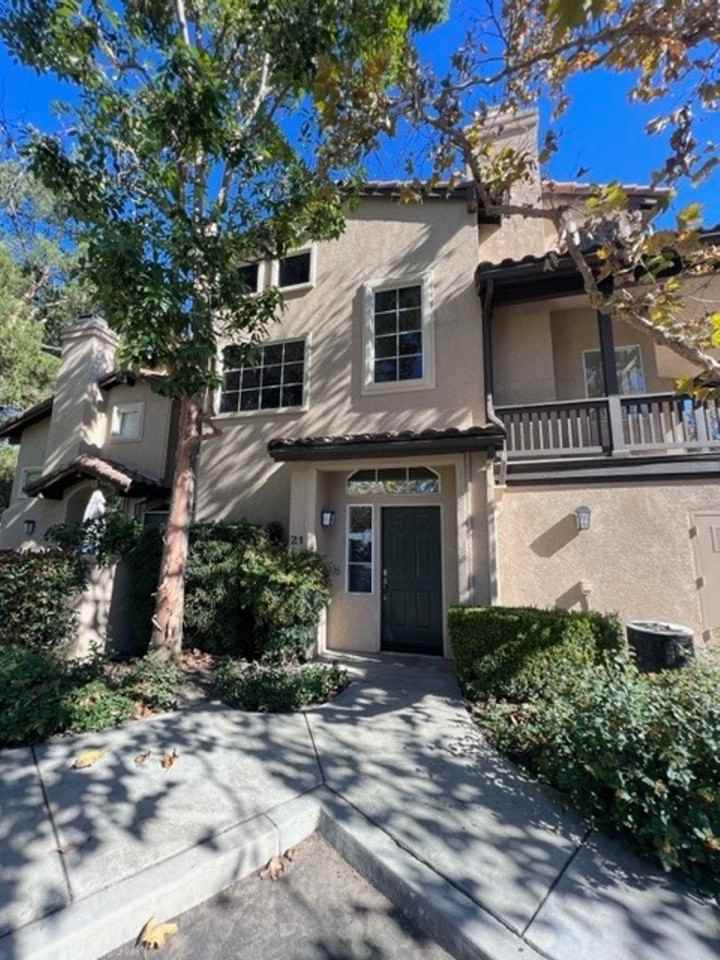 21 Tierra Seguro - Photo 2 of 50