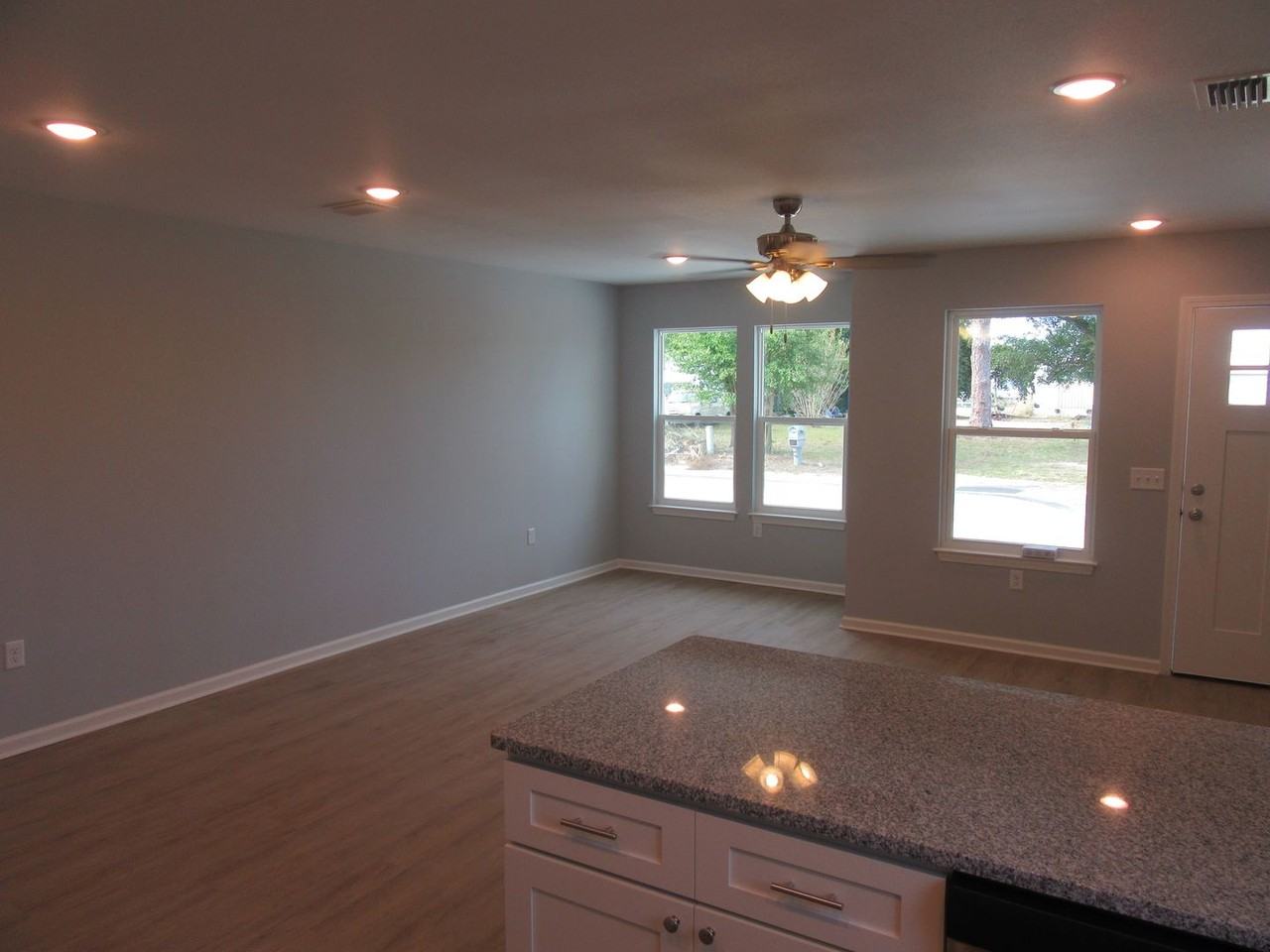 1132 Mulberry Ave #B - Photo 3 of 16