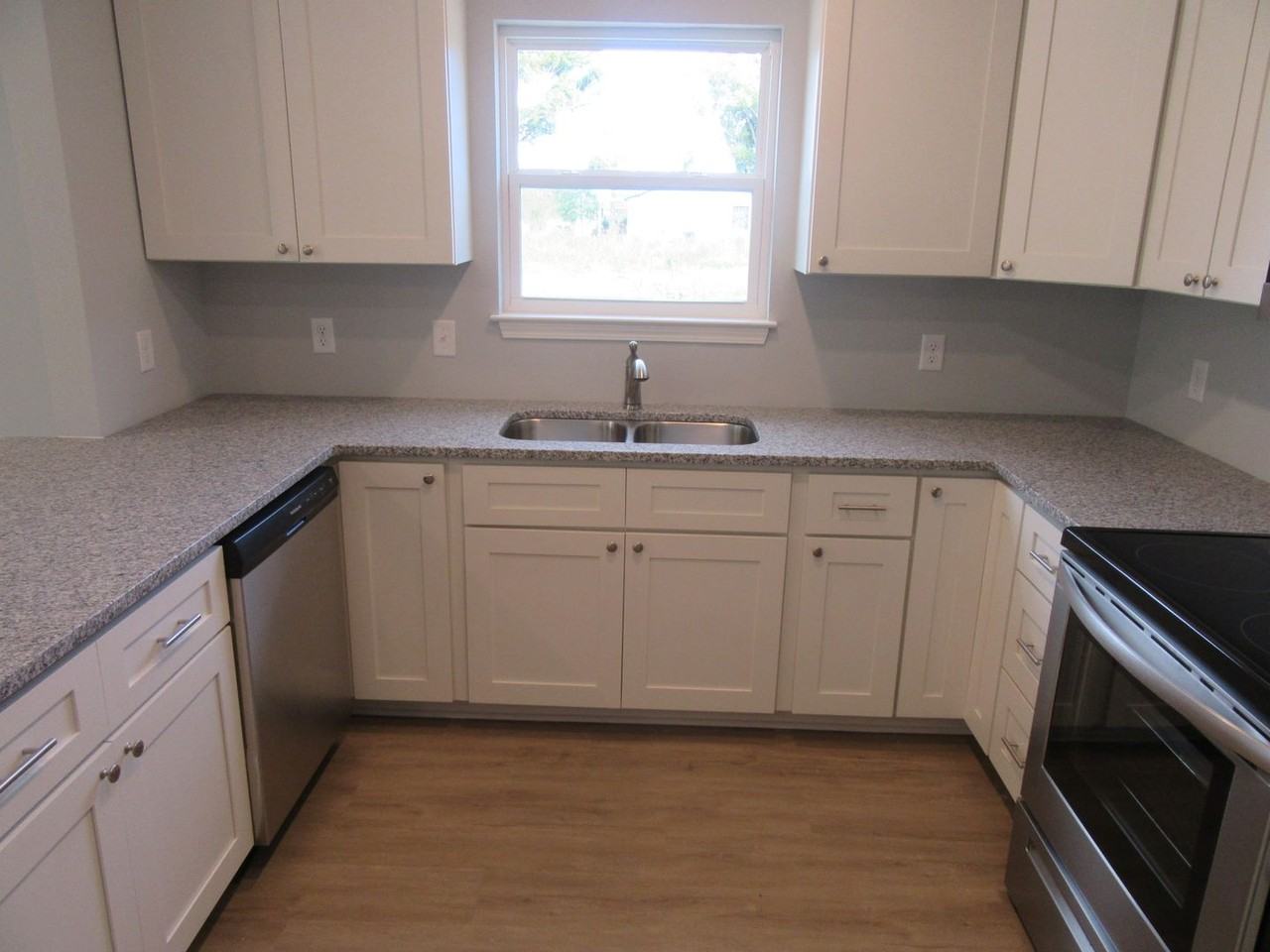 1132 Mulberry Ave #B - Photo 7 of 16