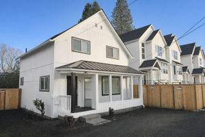 featured image of 449 Se 4th Ave Apt A #170