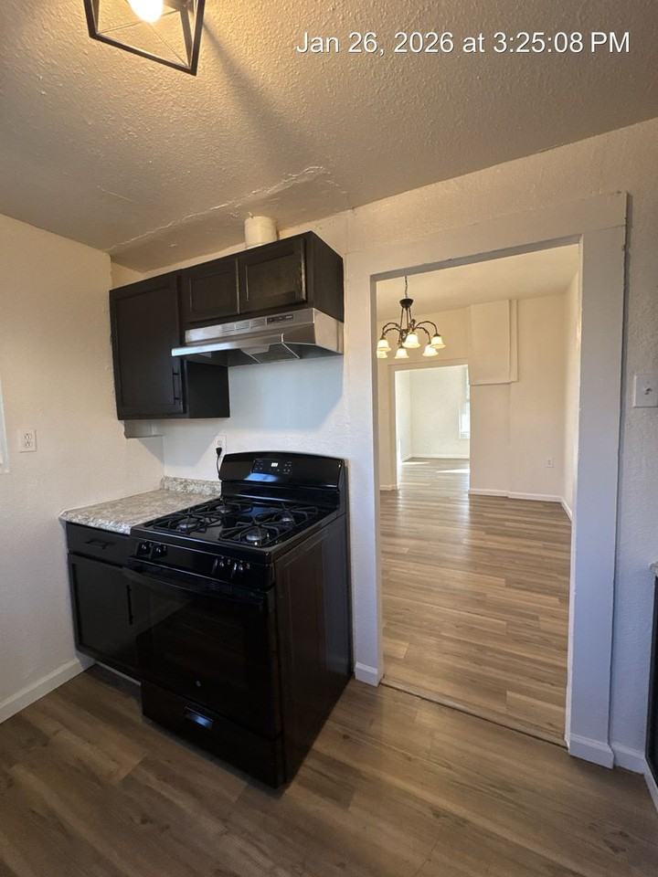 500 W School Ave - Photo 7 of 25