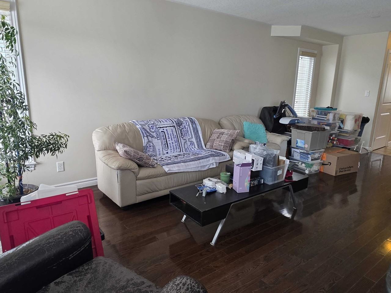 1132 Crossfield Ave #1 - Photo 3 of 16