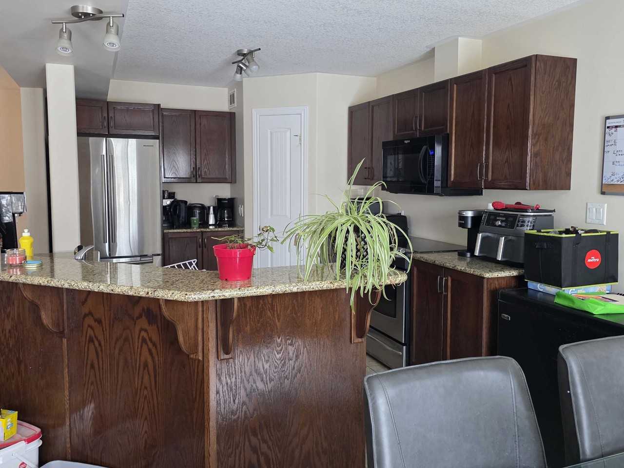 1132 Crossfield Ave #1 - Photo 5 of 16