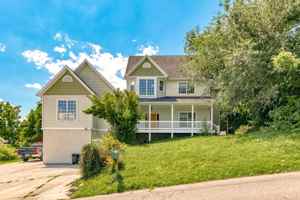 featured image of 1305 Lawrence St