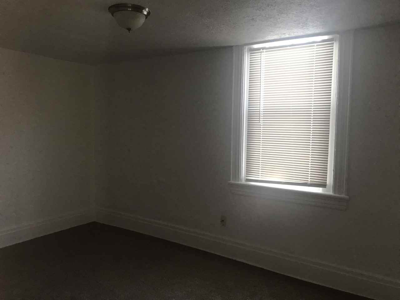 212 N Clymer Ave - Photo 7 of 9