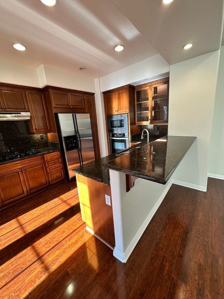 232 Jet Strm - Photo 5 of 42