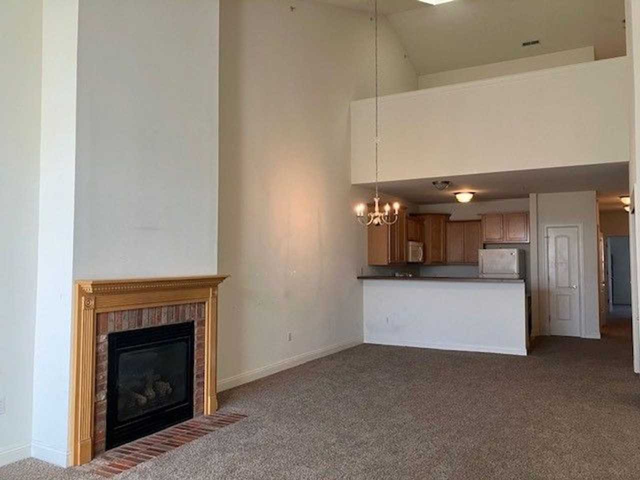 JRC - Cobble Court Rentals - Photo 5 of 17