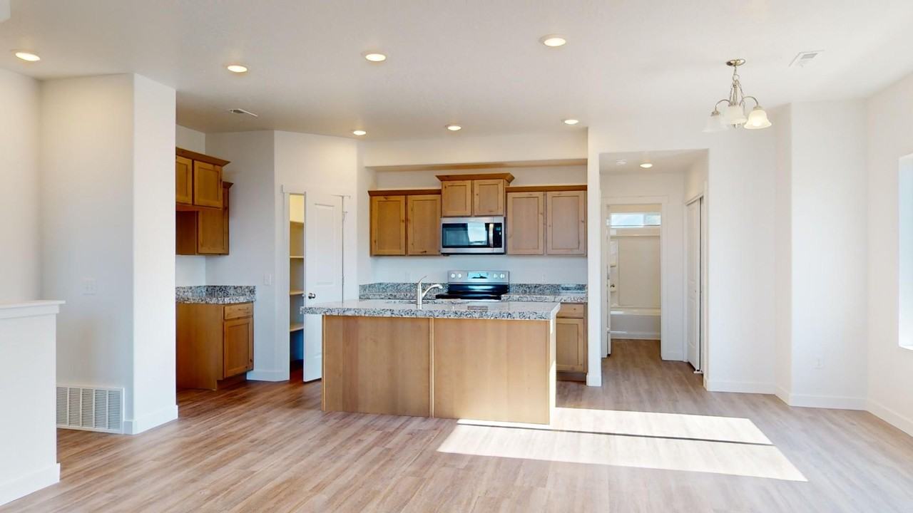 417 Nw - Photo 5 of 21