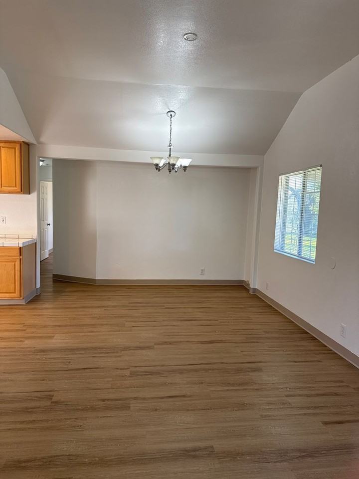 3995 Canada Rd - Photo 3 of 15