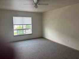 featured image of 703 W 6th St