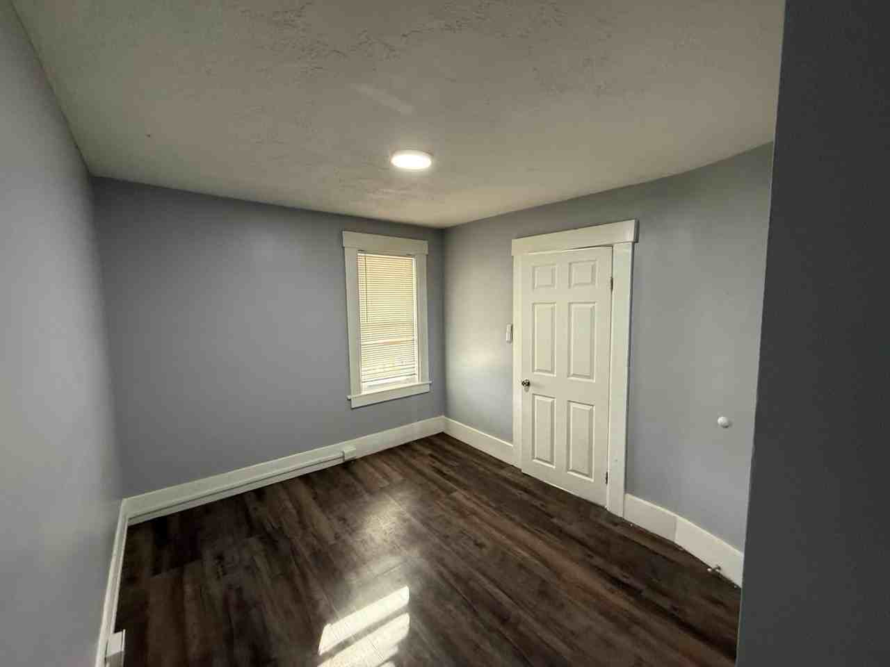 204 Douglas St #3 - Photo 6 of 14