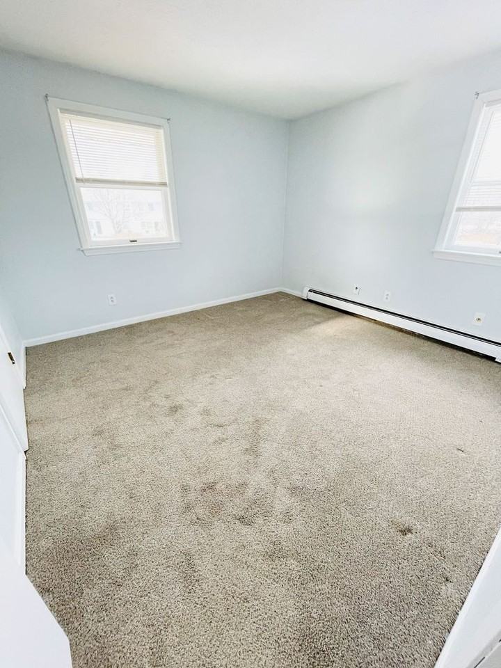 350 Main St SREC SWB LLC - Photo 6 of 18