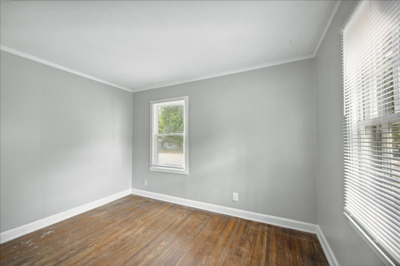 2724 Steele St - Photo 7 of 26