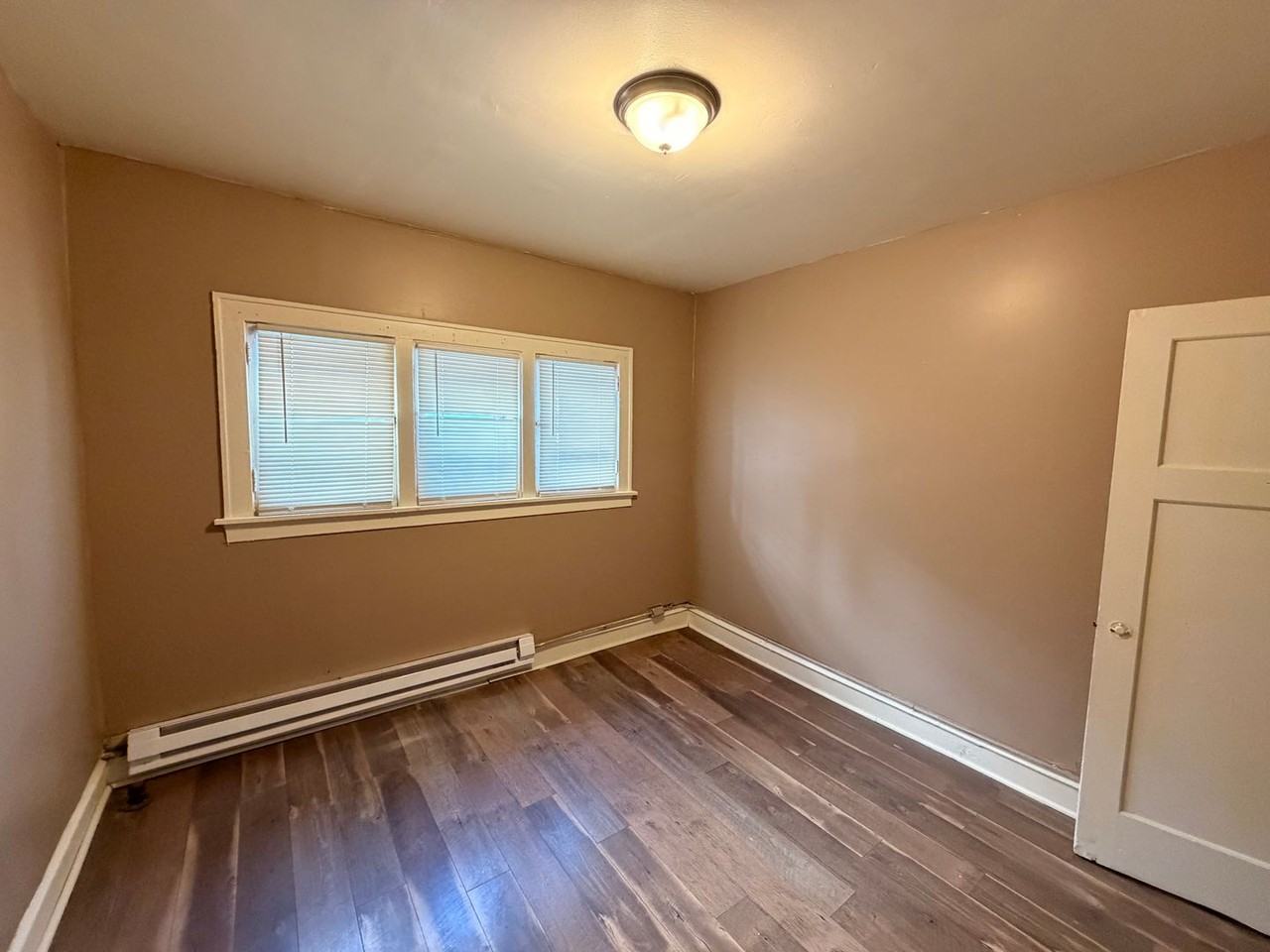 3921 N 17th St - Photo 4 of 4