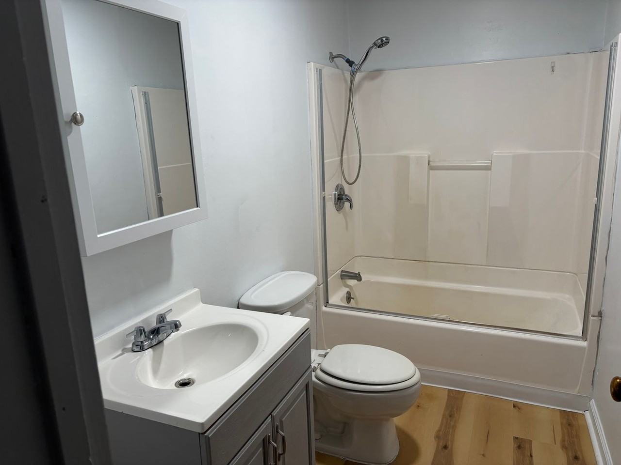 104 Sewickley Ave - Photo 7 of 15