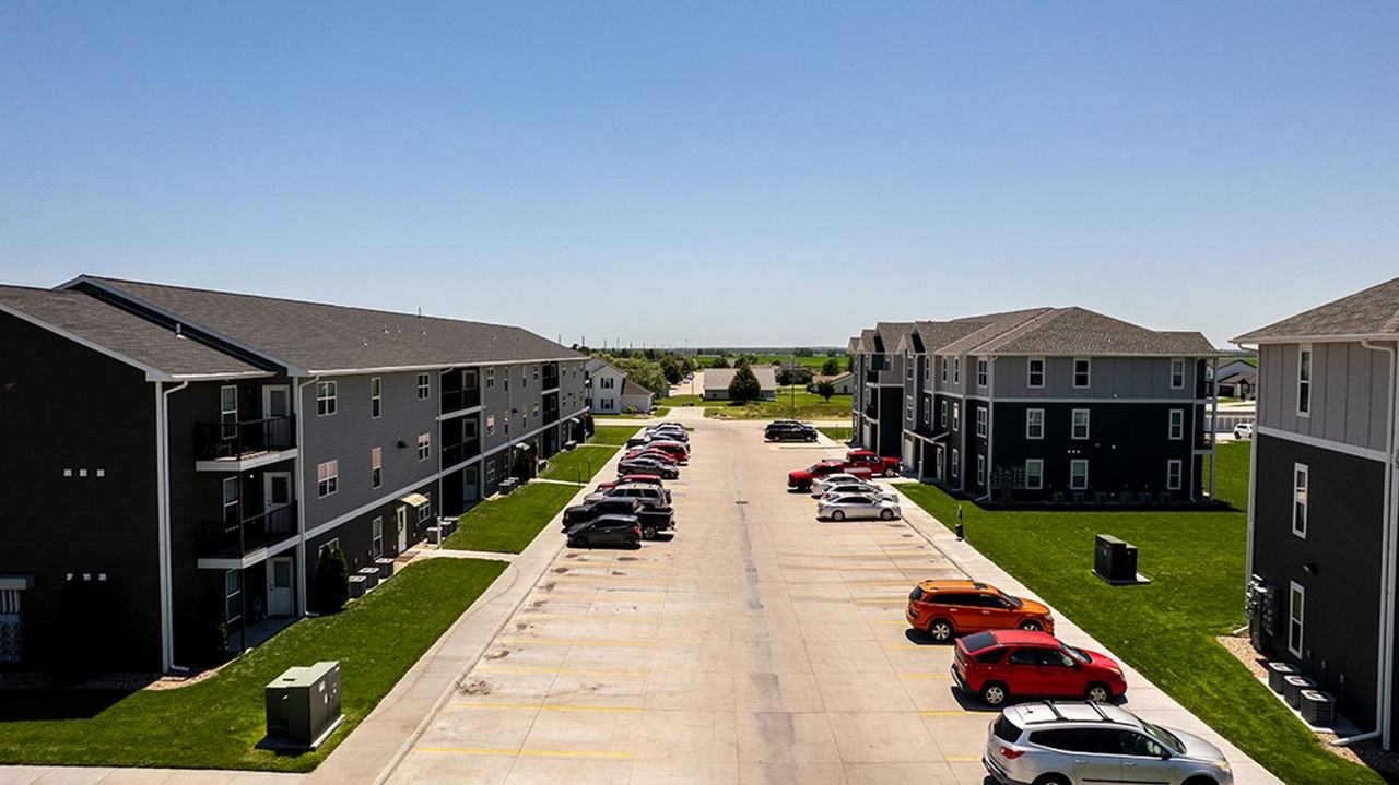 Prairie Heights Apartments - Photo 3 of 6