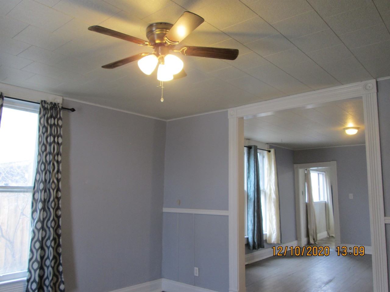 307 S Ash St #1 - Photo 2 of 8