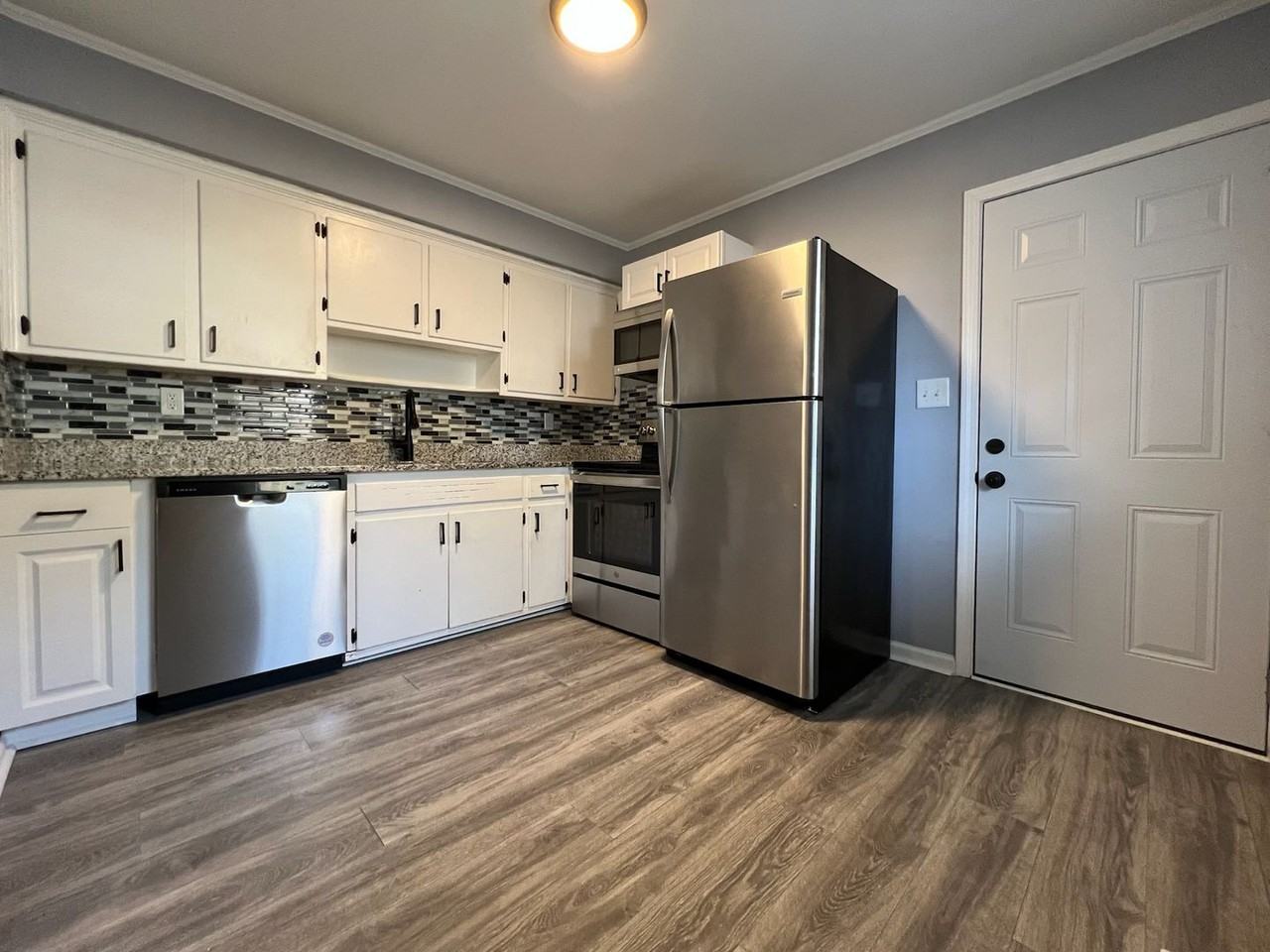 2920 Skyline Rd - Photo 4 of 10