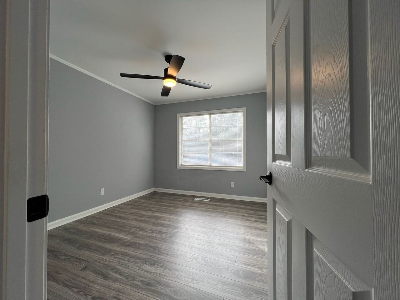 2920 Skyline Rd - Photo 5 of 10