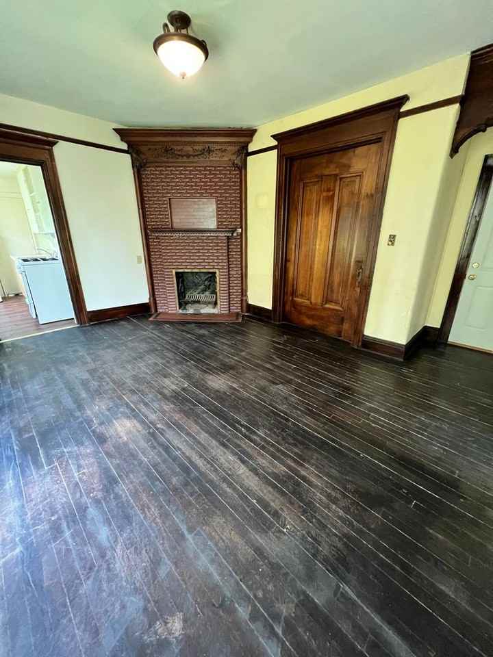 1317 E 2nd St - Photo 5 of 22